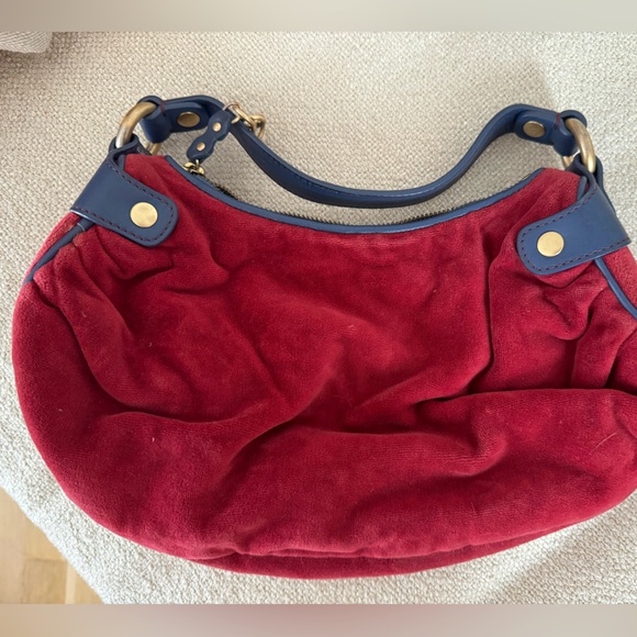 Juicy couture women handbag in red - Picture 3 of 3